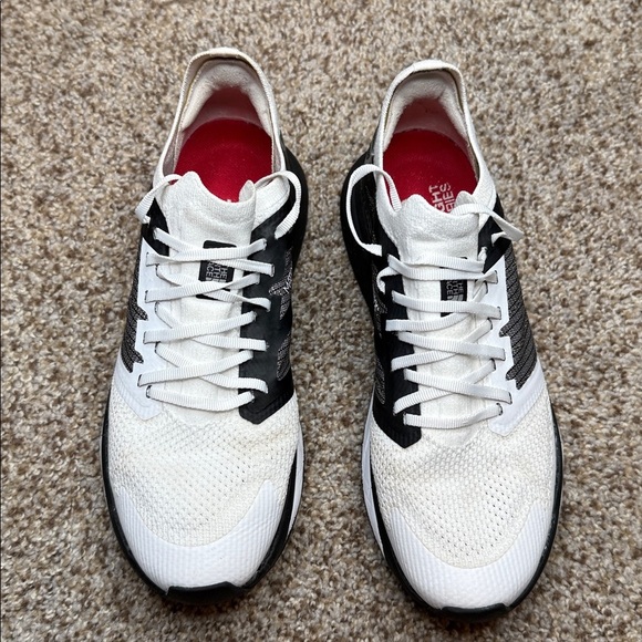 The North Face Women's Flight Vectiv Black & White Trail Running Shoes Size 7 - Picture 2 of 8